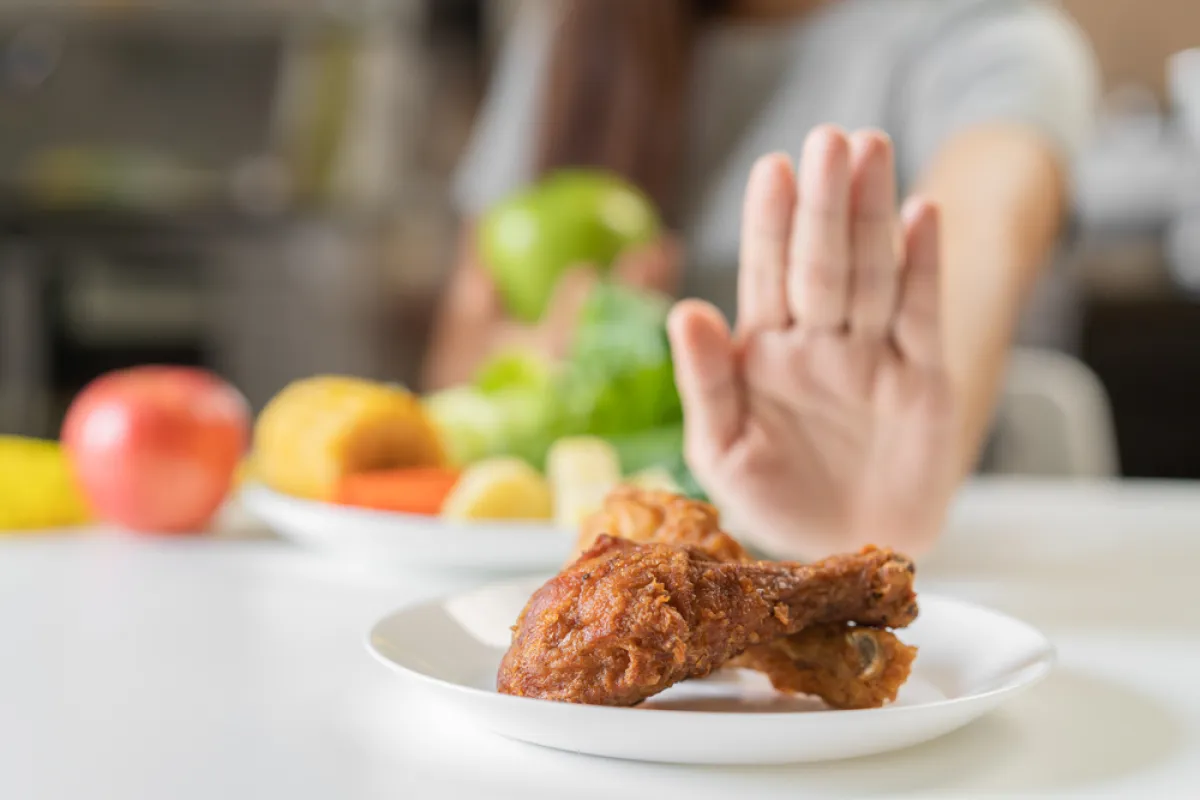 Makanan Penyebab Kolesterol yang Perlu Dibatasi Sejak Muda